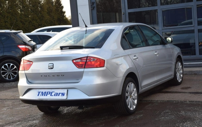 Seat Toledo cena 29900 przebieg: 130400, rok produkcji 2013 z Żelechów małe 529